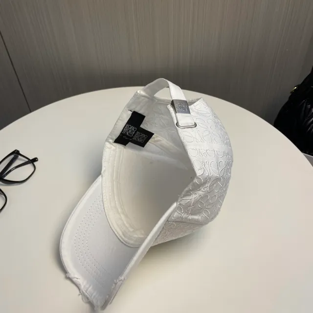White Embossed Pattern Distressed Brim Baseball Cap 7