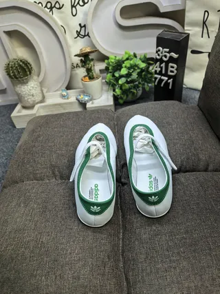 White Green Leather-Like Upper Contrast Piping Mary Jane Shoes 8