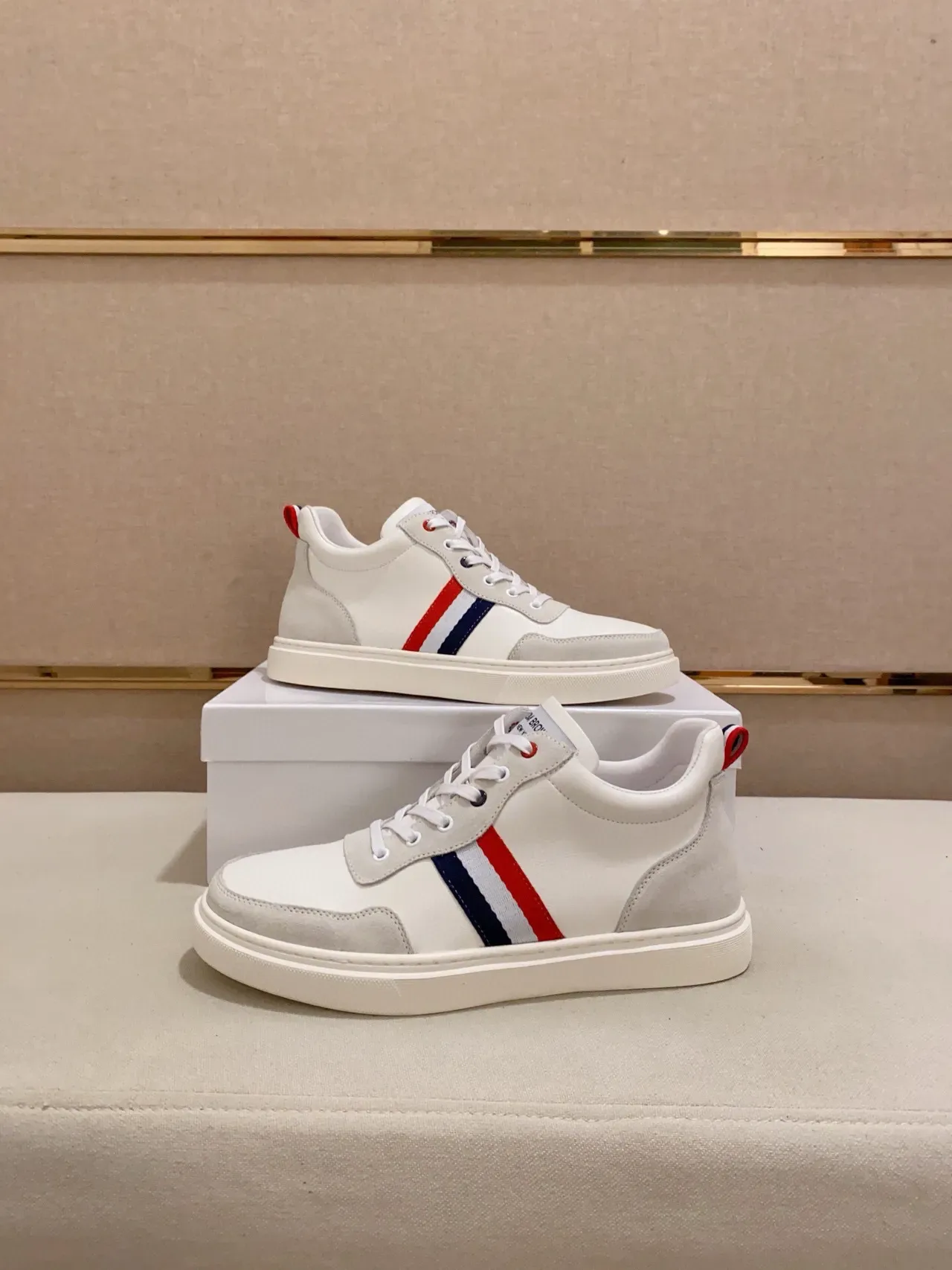 White Multicolor Low-Top Suede-and-Leather Panelled Sneakers 7