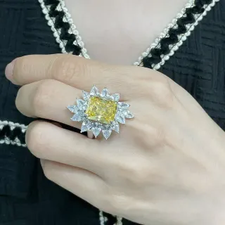 Yellow Radiant-Cut Gemstone Halo Sunburst Ring