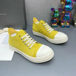 حذاء رياضي أصفر وأبيض suede upper rubber toe cap sneakers