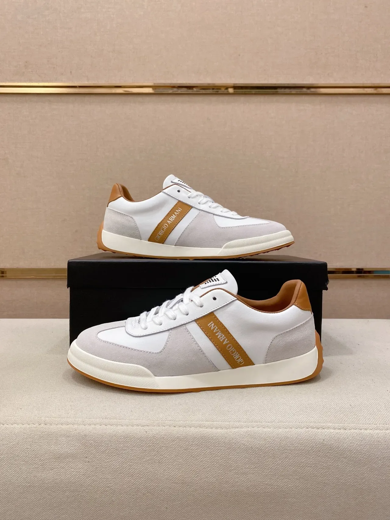 Giorgio Armani White Beige Mixed-Material Upper Clean Low-Top Silhouette Sneakers 7