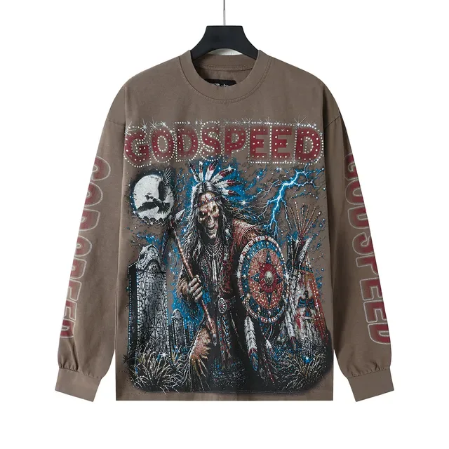 تي شيرت Godspeed طويل الأكمام بطباعة جرافيك أسود وبيج 7
