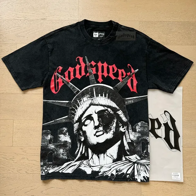 تيشيرت Godspeed أسود بطباعة جرافيك متهالك 6