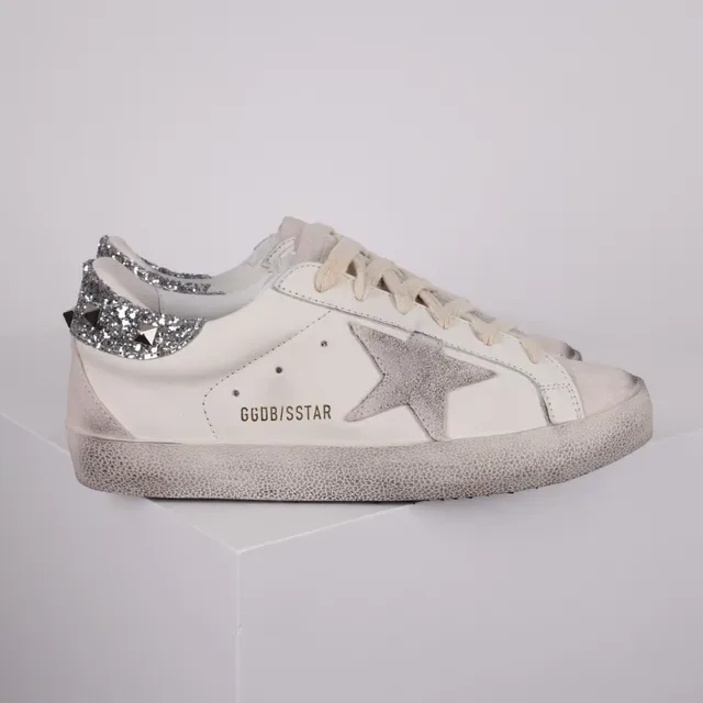 Golden Goose Superstar Sneakers Lifestyle Blancs Argent Cuir Distressed Glitter Heel Tab 3