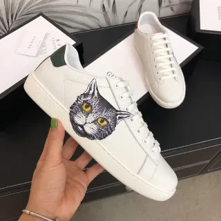 Gucci Ace أحذية رياضية لايف ستايل أبيض جلدية بطبعة قطة