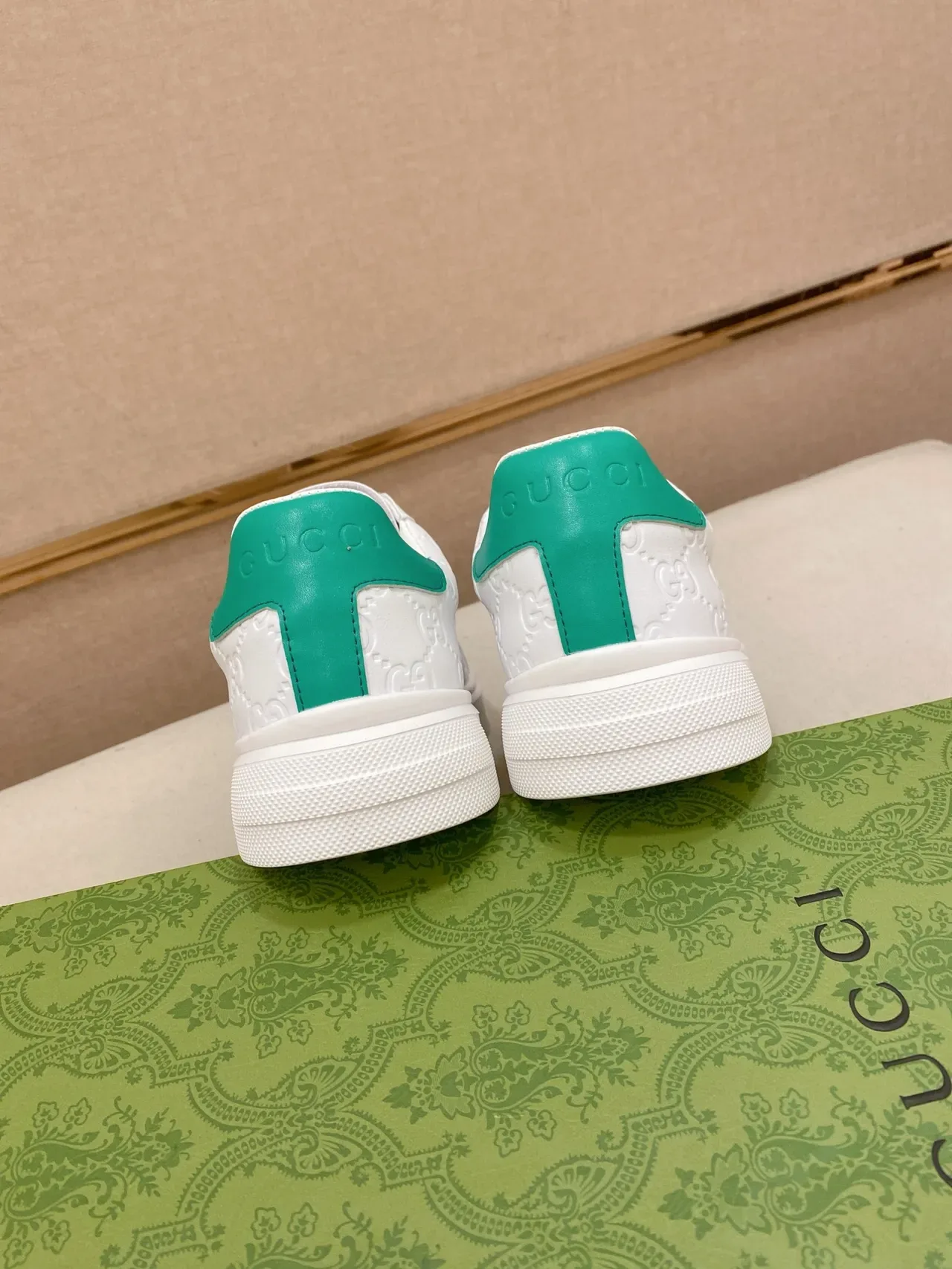 Gucci Ace Sneakers Lifestyle Blanc Vert Rouge Web 3