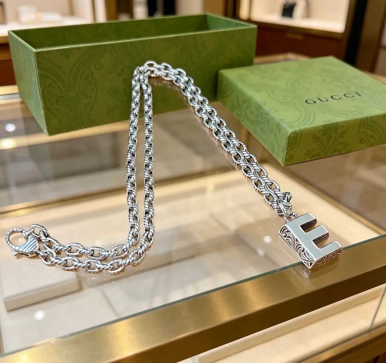 Gucci Alphabet Collection Silver Twisted-Link 'E' Pendant Necklace 3