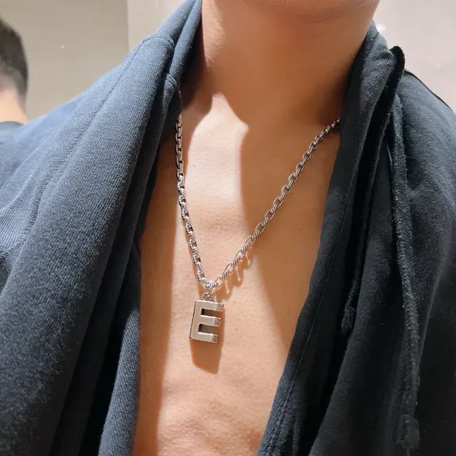 Gucci Alphabet Collection Silver Twisted-Link 'E' Pendant Necklace 8