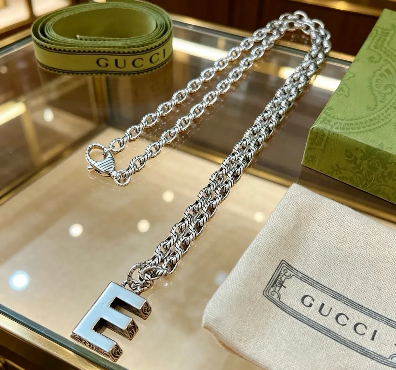 Gucci Alphabet Collection Silver Twisted-Link 'E' Pendant Necklace 9