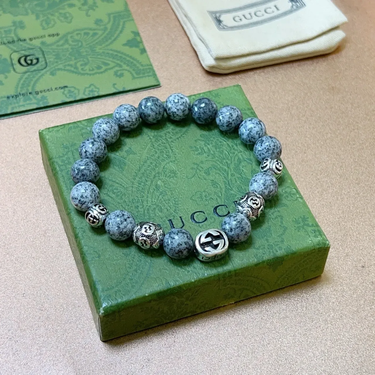 Gucci Beaded Bracelet Gray Silver Stretch Speckled Stone Beads Bracelet 2