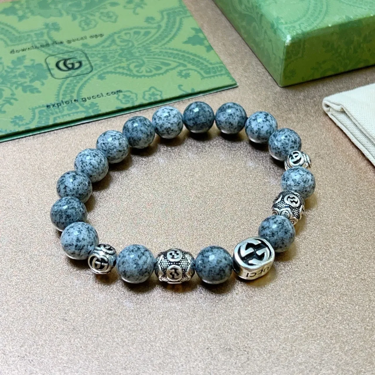 Gucci Beaded Bracelet Gray Silver Stretch Speckled Stone Beads Bracelet 3