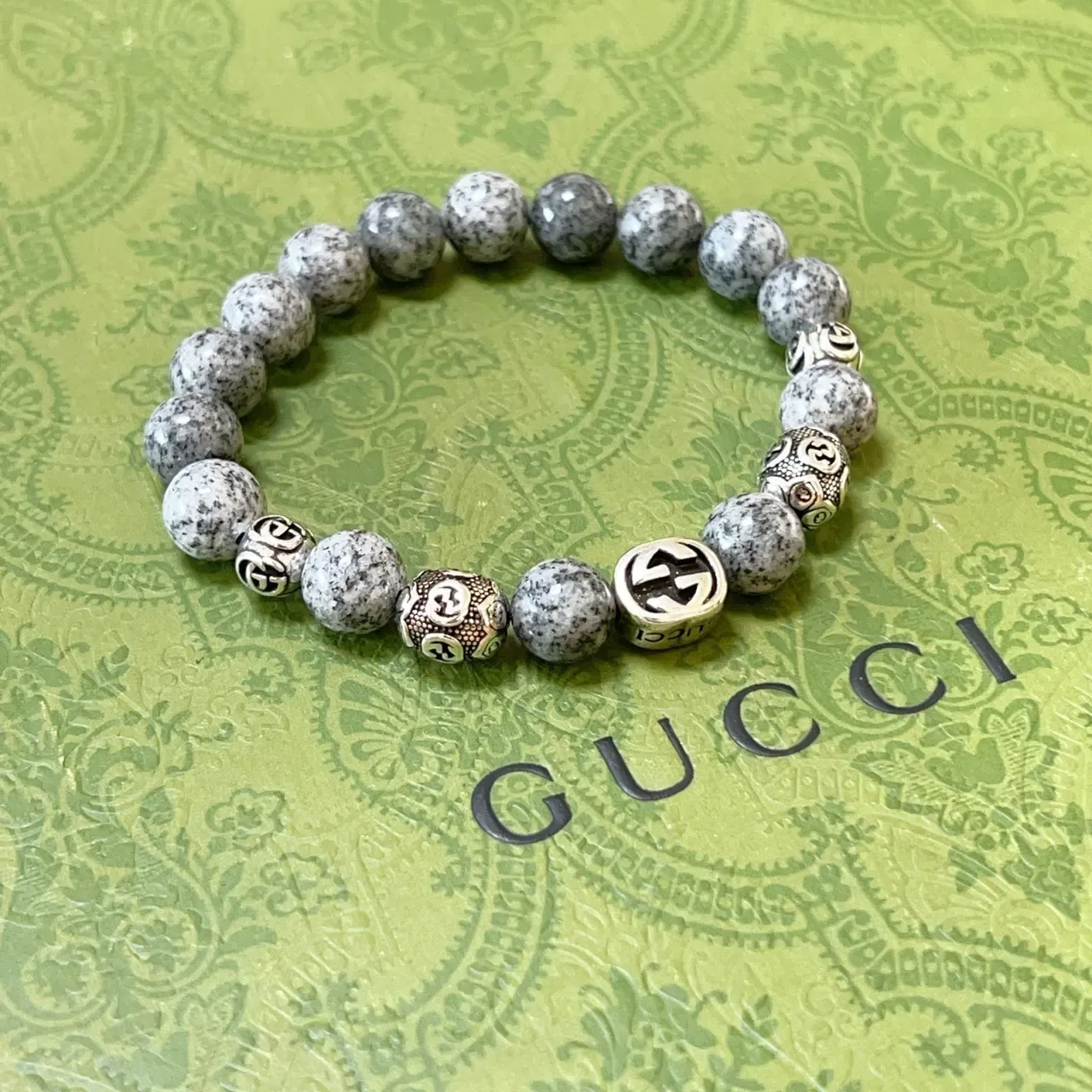 Gucci Beaded Bracelet Gray Silver Stretch Speckled Stone Beads Bracelet 5