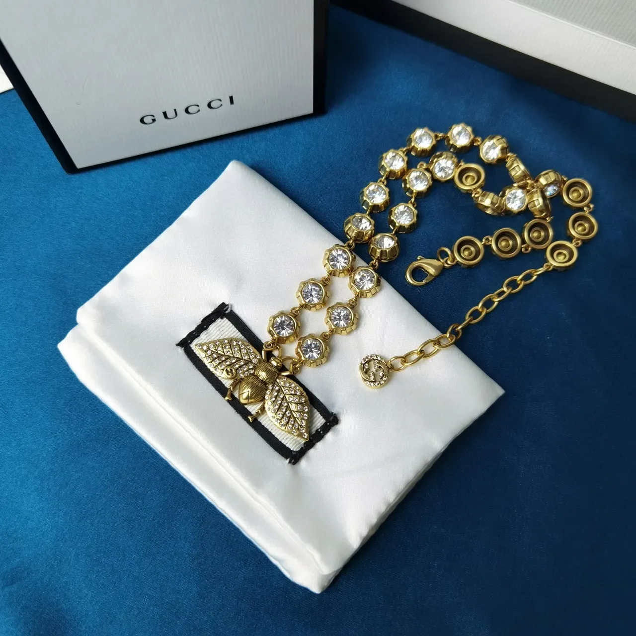 Gucci Bee Motif Crystal-Embellished Gold-Tone Necklace 4