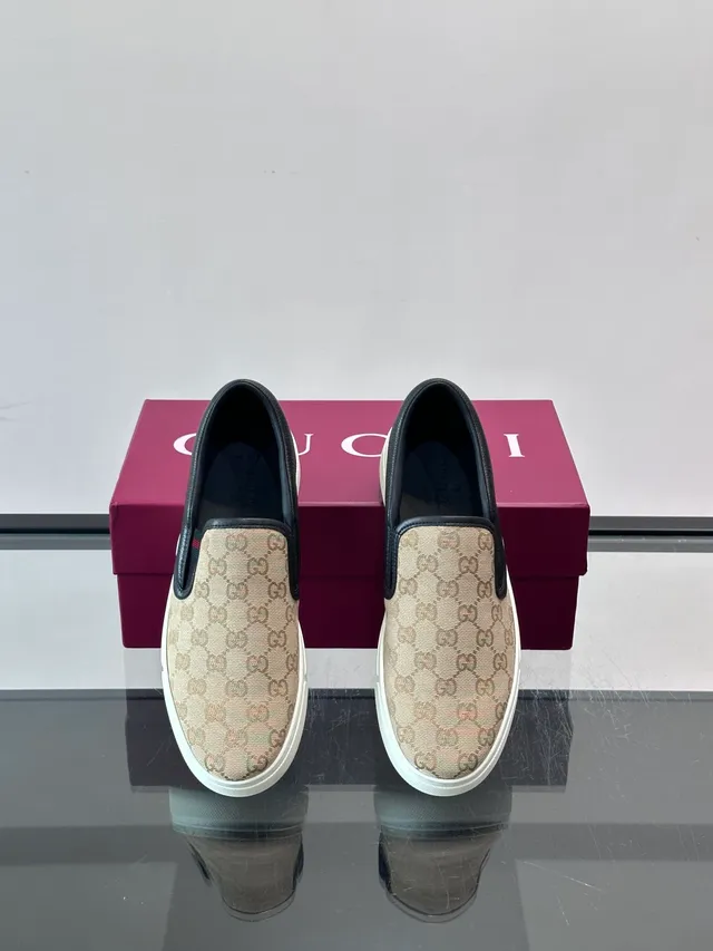 Gucci 米色 黑色 GG Monogram Canvas Leather 鞋跟支撑 Loafer 4