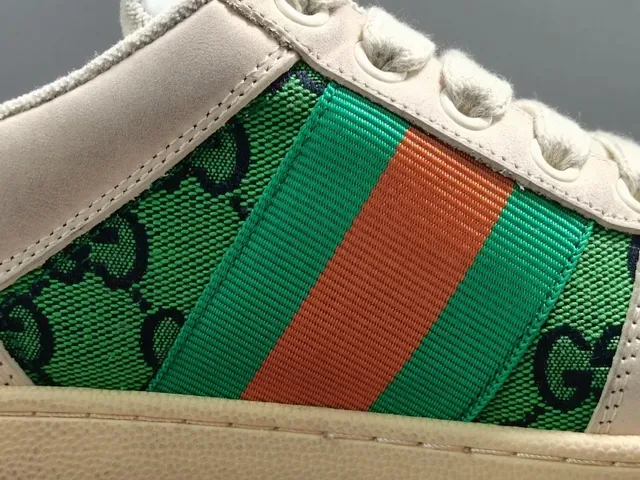 Gucci Beige Vert Baskets Lifestyle Basses en Toile Monogrammées 9