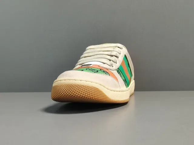Gucci Beige Vert Baskets Lifestyle Basses en Toile Monogrammées 16