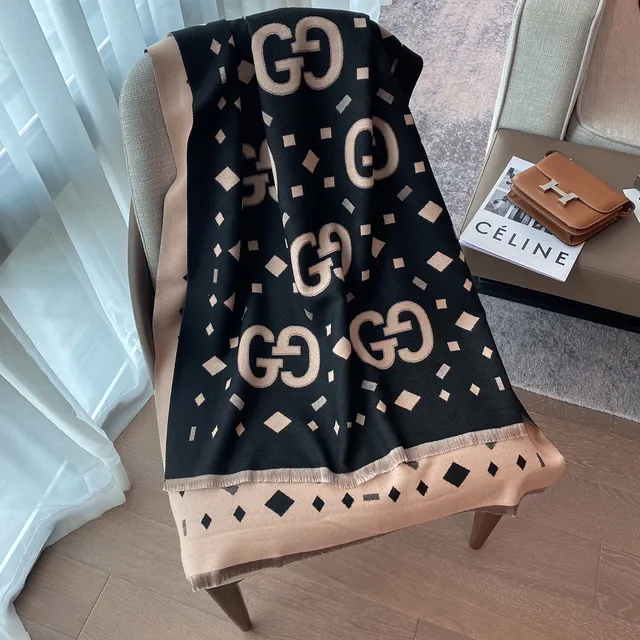 Gucci Black Beige Oversized Monogrammed Shawl 3