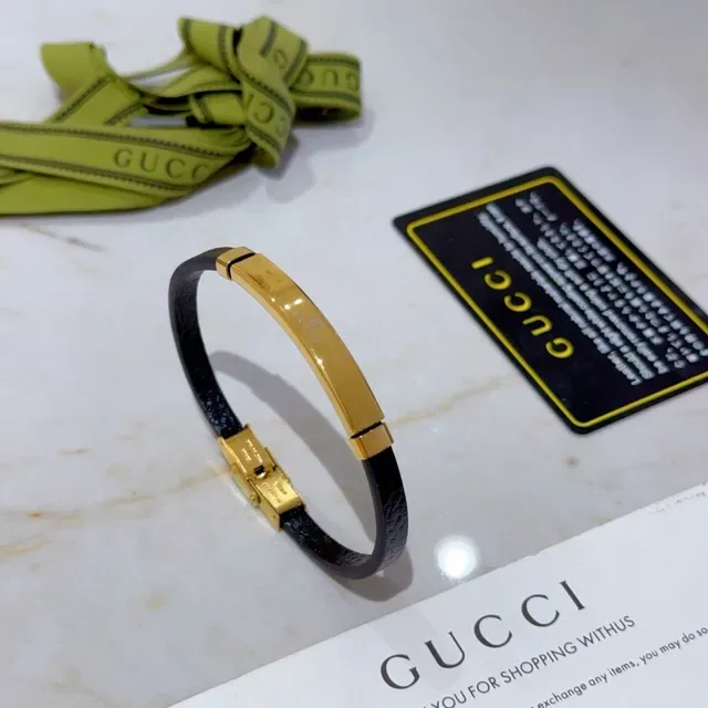 Gucci Black Leather and Gold-Tone Metal Bracelet 2