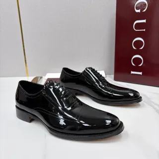 Gucci Black Patent Leather Cap-Toe Oxford Shoes