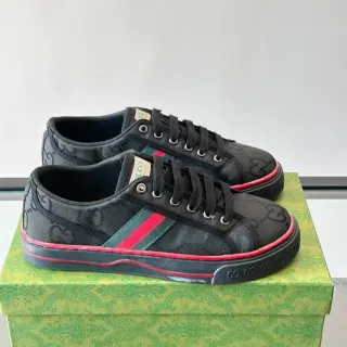 Gucci أسود وأحمر كانفاس علوية Interlocking G Monogram حذاء سنيكرز أسلوب حياة