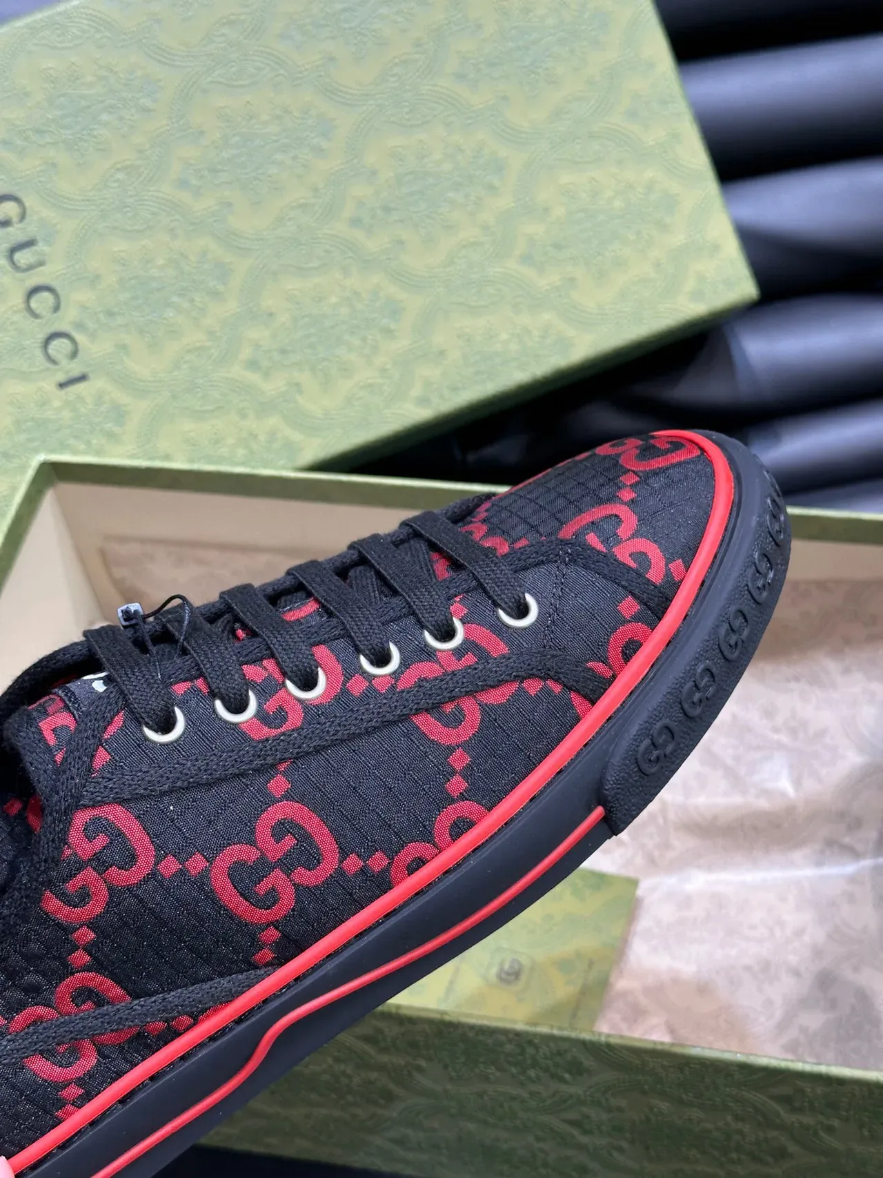 Gucci Black Red GG Monogram Print Flat Rubber Sole Lifestyle Sneakers 7