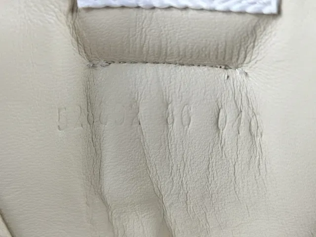 Gucci Tênis Chunky Pretos e Brancos com Upper de Couro em Camadas e Sola Esculpida 12