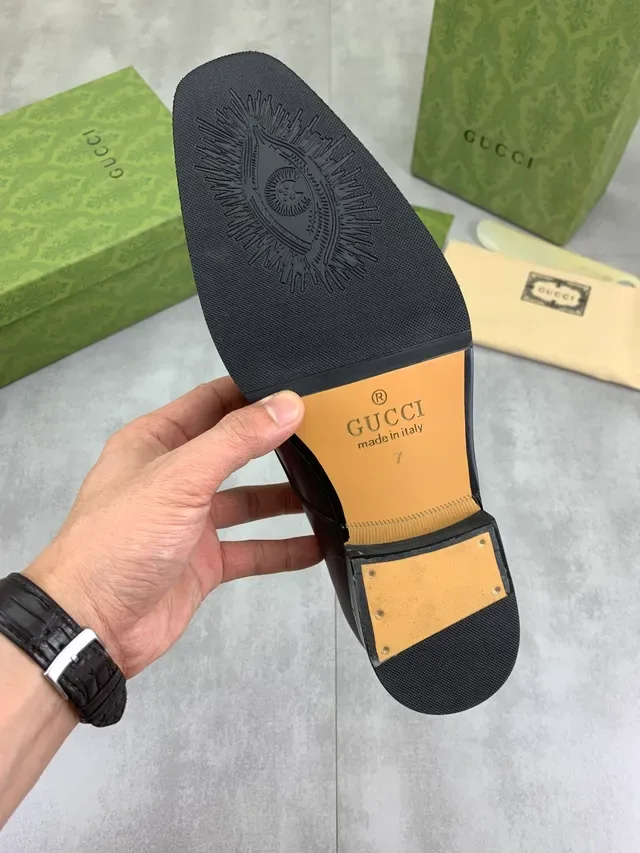 Gucci Marrom Preto Couro Polido Oxford Cap-Toe 3