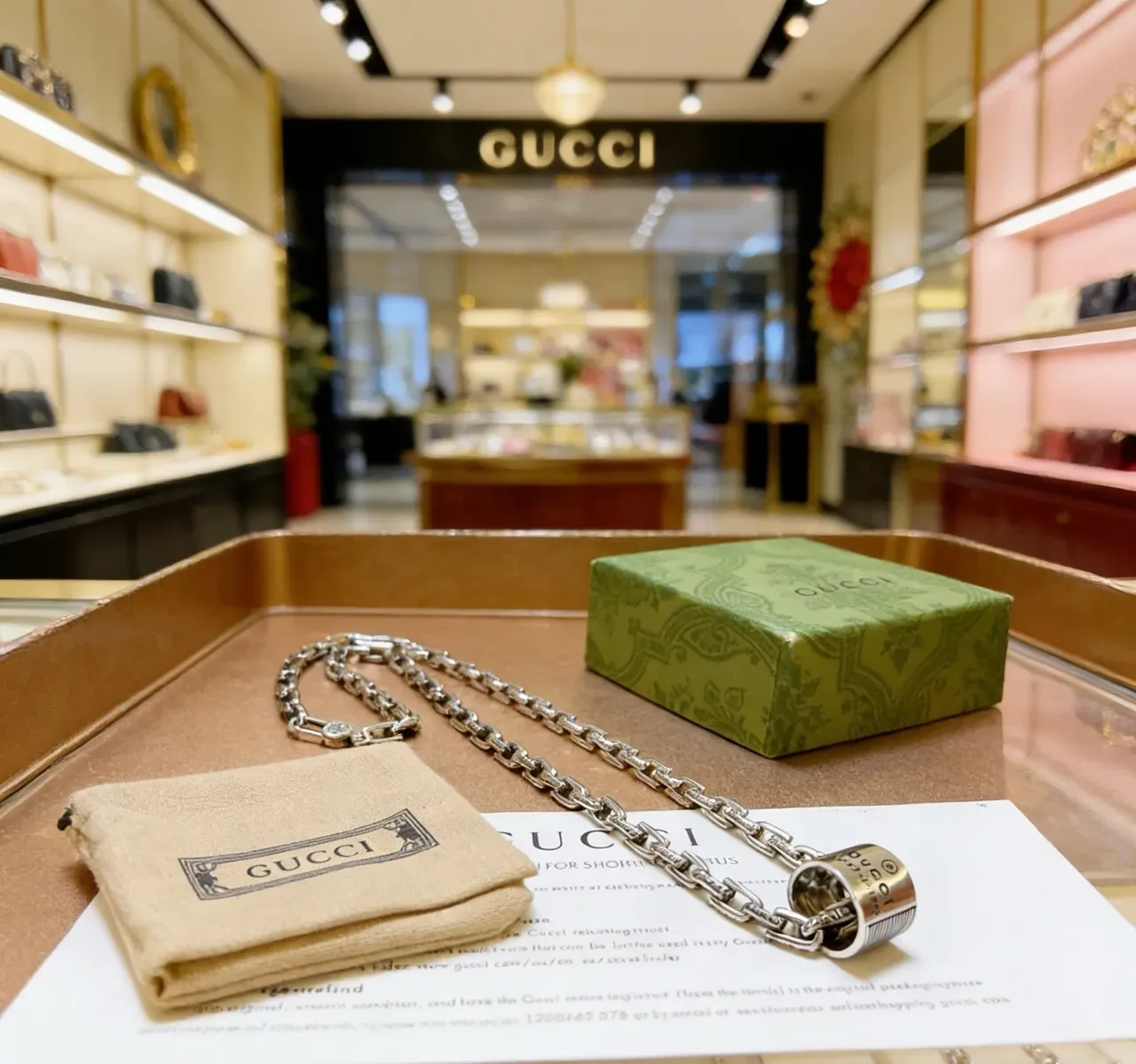 Gucci سلسلة فضية ثقيلة الارتباط أسطوانية دوارة قلادة 7
