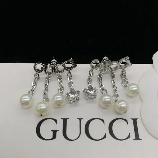 Gucci Dangling Pearl and Star Charm Earrings 4