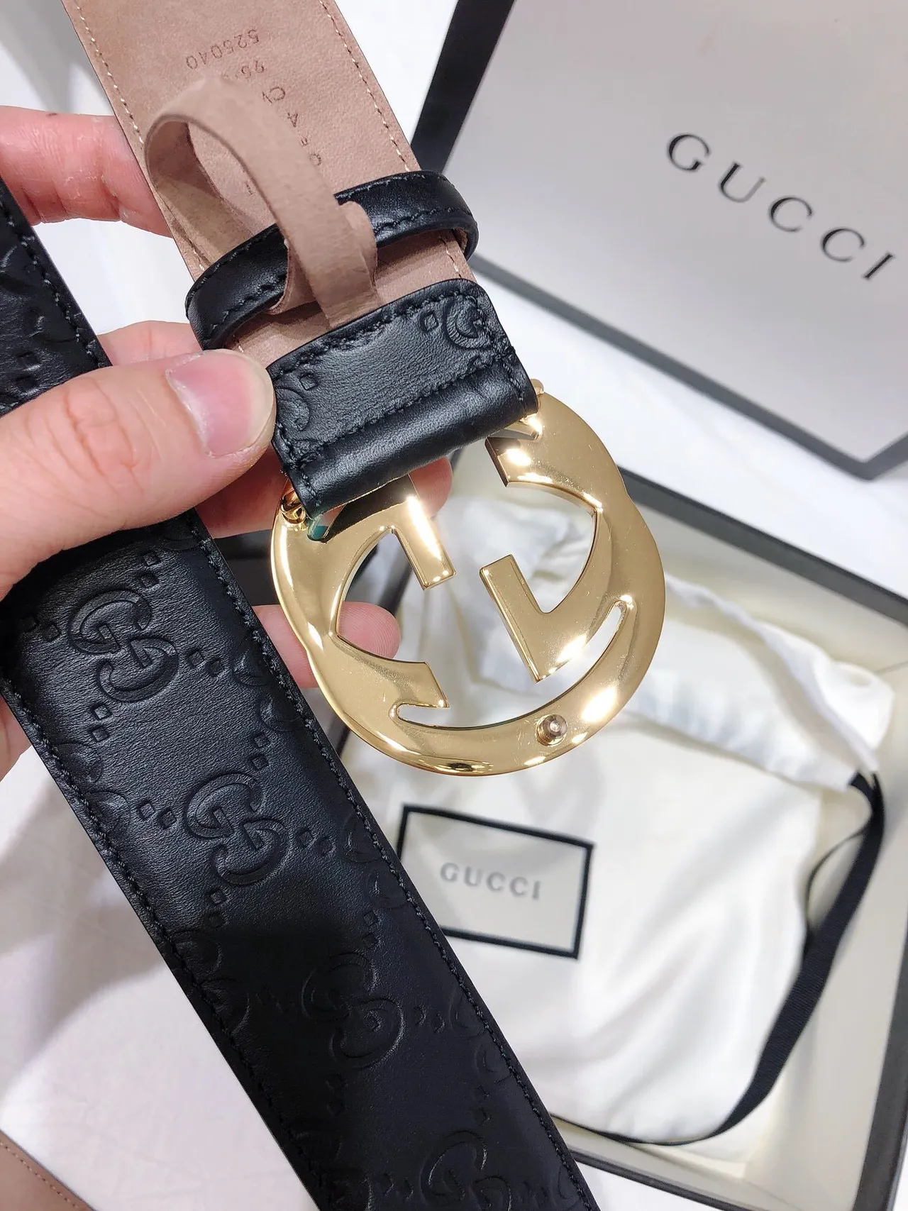 Gucci Double G Belt Black Gold Interlocking Buckle GG-Embossed Leather Belt 2