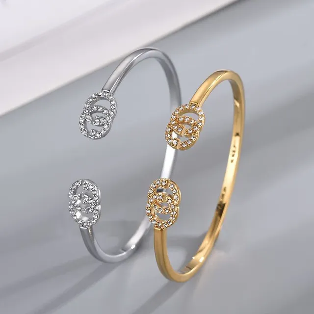 Gucci Double G Pavé Crystal Pulseira de pulso de tom dourado aberta 3