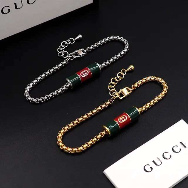 Gucci इनामेल स्ट्राइप इंटरलॉकिंग G हूप ईयररिंग्स 6