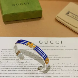 Gucci Esmaltado Rayado Interlocking G Flor de Lis Brazalete