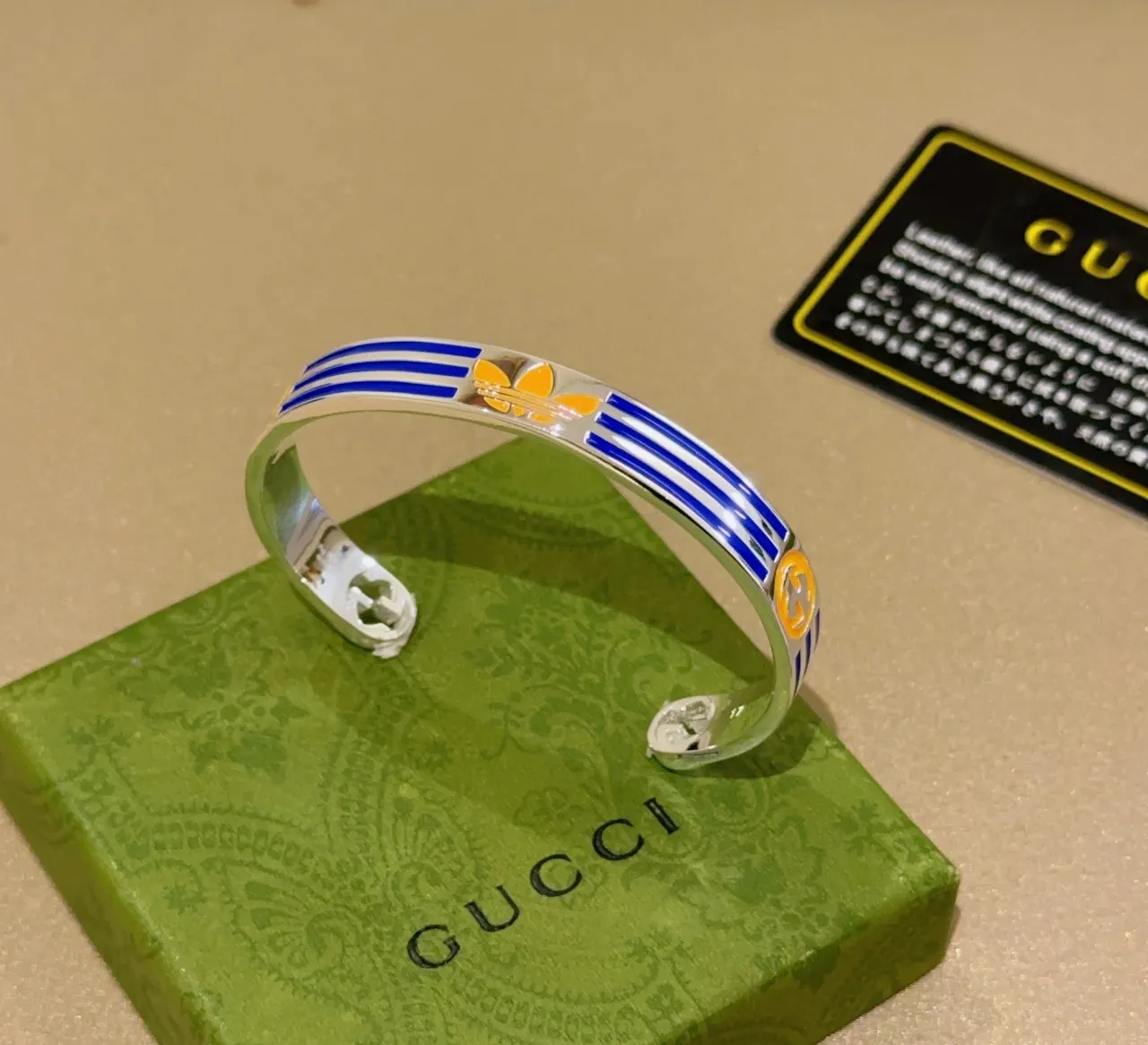 Gucci Enamel-Striped Interlocking G Fleur-de-Lis Bangle Bracelet 7