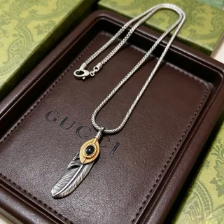 Gucci 羽毛眼睛图案双色项链