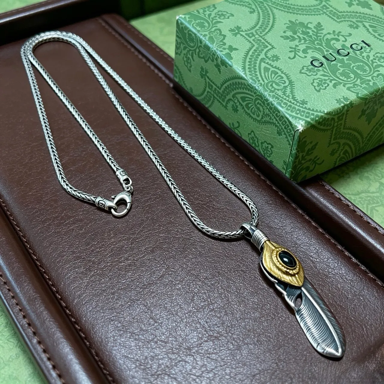 Gucci Feather Eye Motif Two-Tone Necklace 5