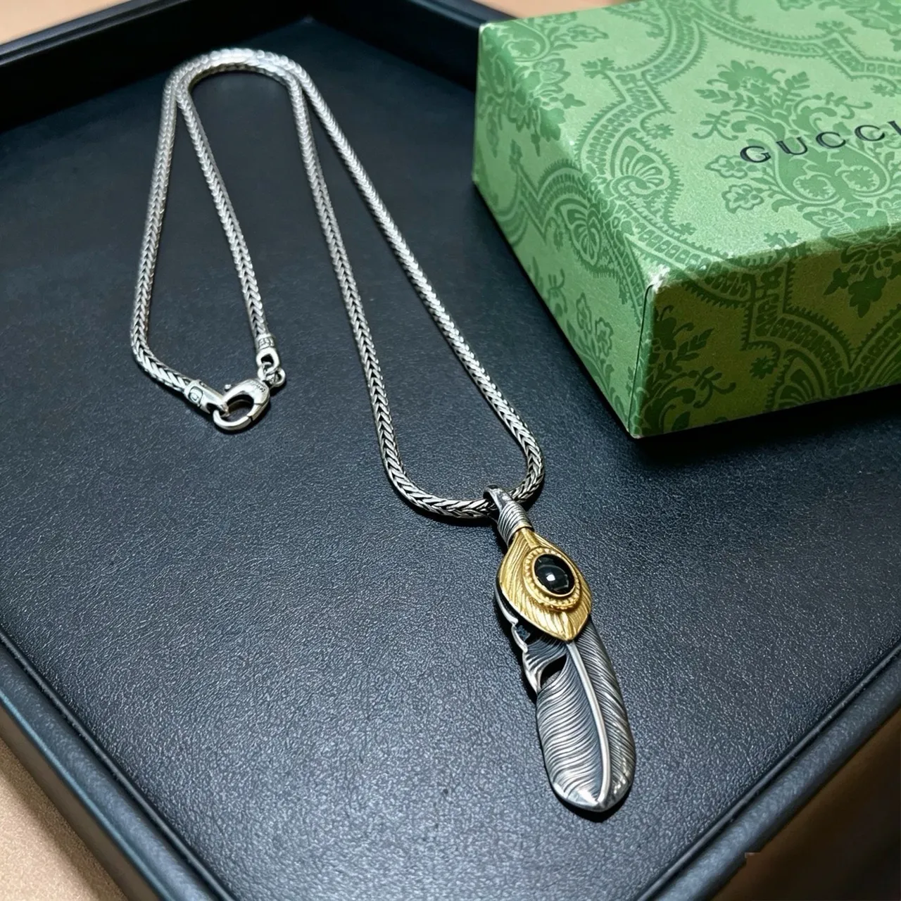 Gucci Feather Eye Motif Two-Tone Necklace 7