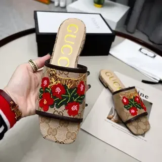 Gucci Flora Embroidered Slipper Beige Red GG Monogram Canvas Tiger And Flowers Slippers