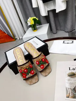 Gucci Flora Pantoufle Brodée Beige Rouge GG Monogramme Toile Tigre Et Fleurs Pantoufles 3
