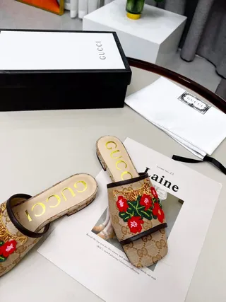Gucci Flora Pantoufle Brodée Beige Rouge GG Monogramme Toile Tigre Et Fleurs Pantoufles 4