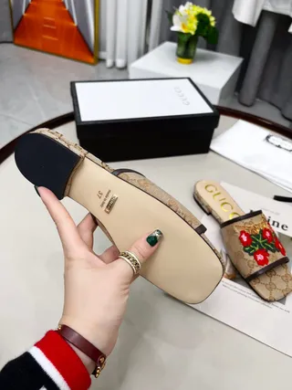 Gucci Flora Pantoufle Brodée Beige Rouge GG Monogramme Toile Tigre Et Fleurs Pantoufles 5