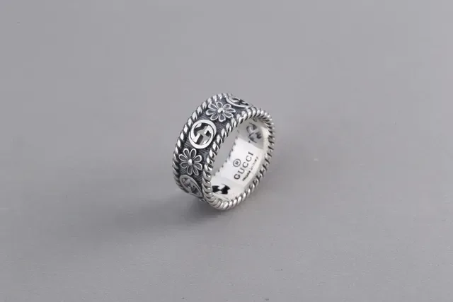 Gucci Floral and Interlocking G Wide Band Ring 2