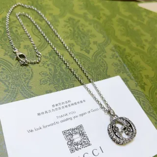 Gucci 花环吊坠银链项链