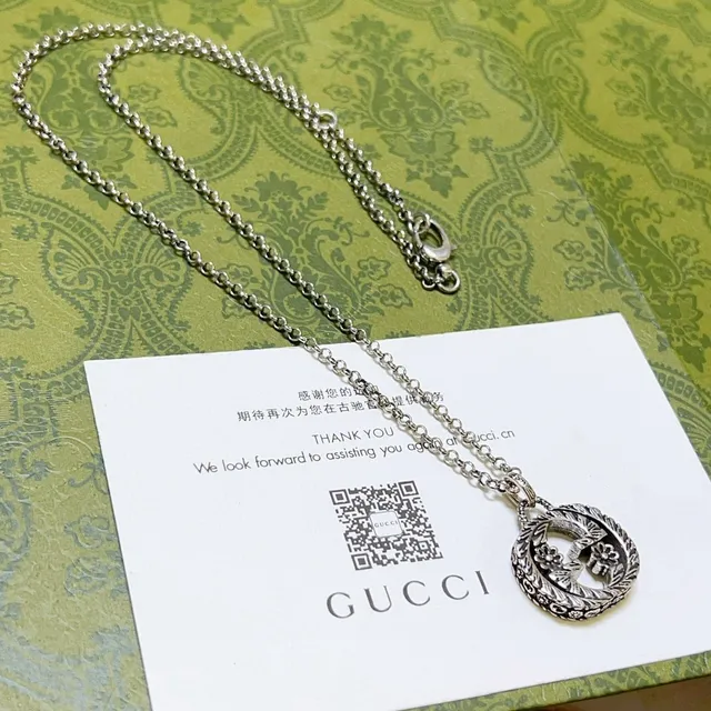Gucci Floral Wreath Pendant Silver Chain Necklace 4
