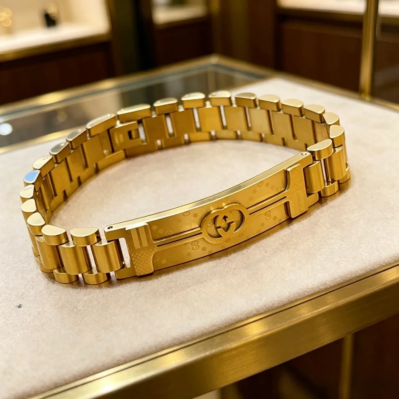 Gucci G-Link Gold-Tone Interlocking G Logo Bracelet 6