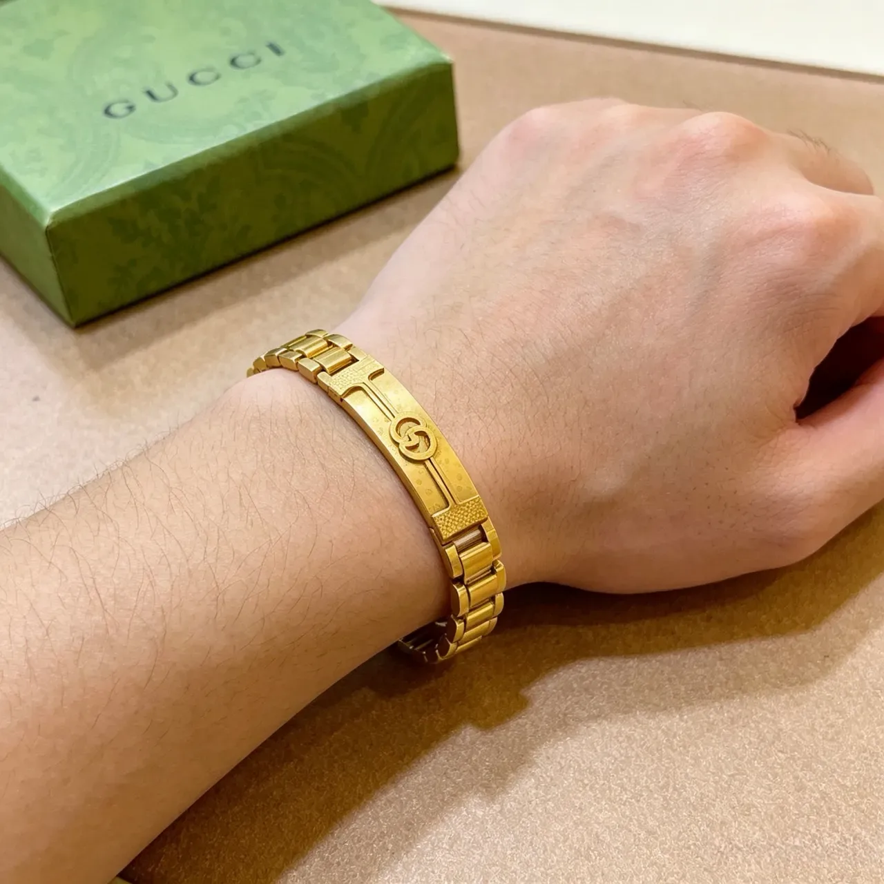 Gucci G-Link Gold-Tone Interlocking G Logo Bracelet 8