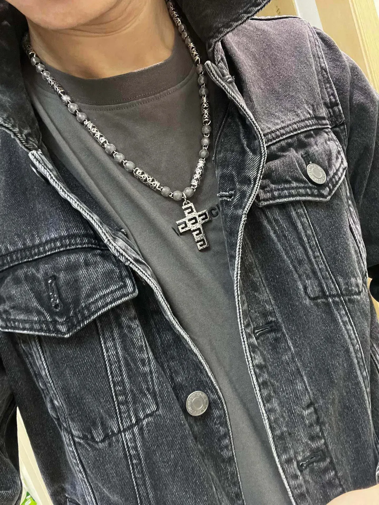 Gucci GG Cross Ornate Silver-Toned Necklace 5