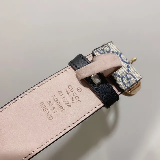 Gucci GG Marmont Beige Navy Supreme Canvas Double G Gold-Tone Buckle Leather Belt 2
