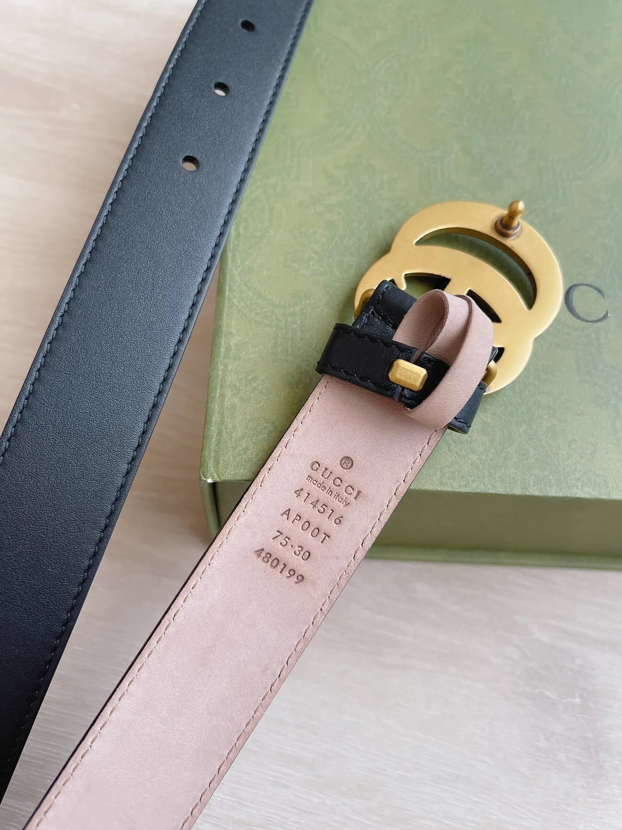 Gucci GG Marmont Black Gold Interlocking G Buckle Smooth Leather Belt 3